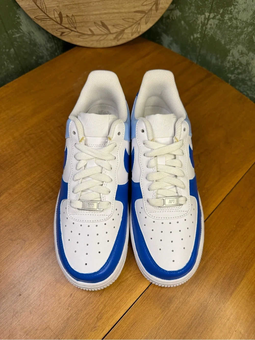 Nike Air Force 1 Size 7.5 DD8959-100
